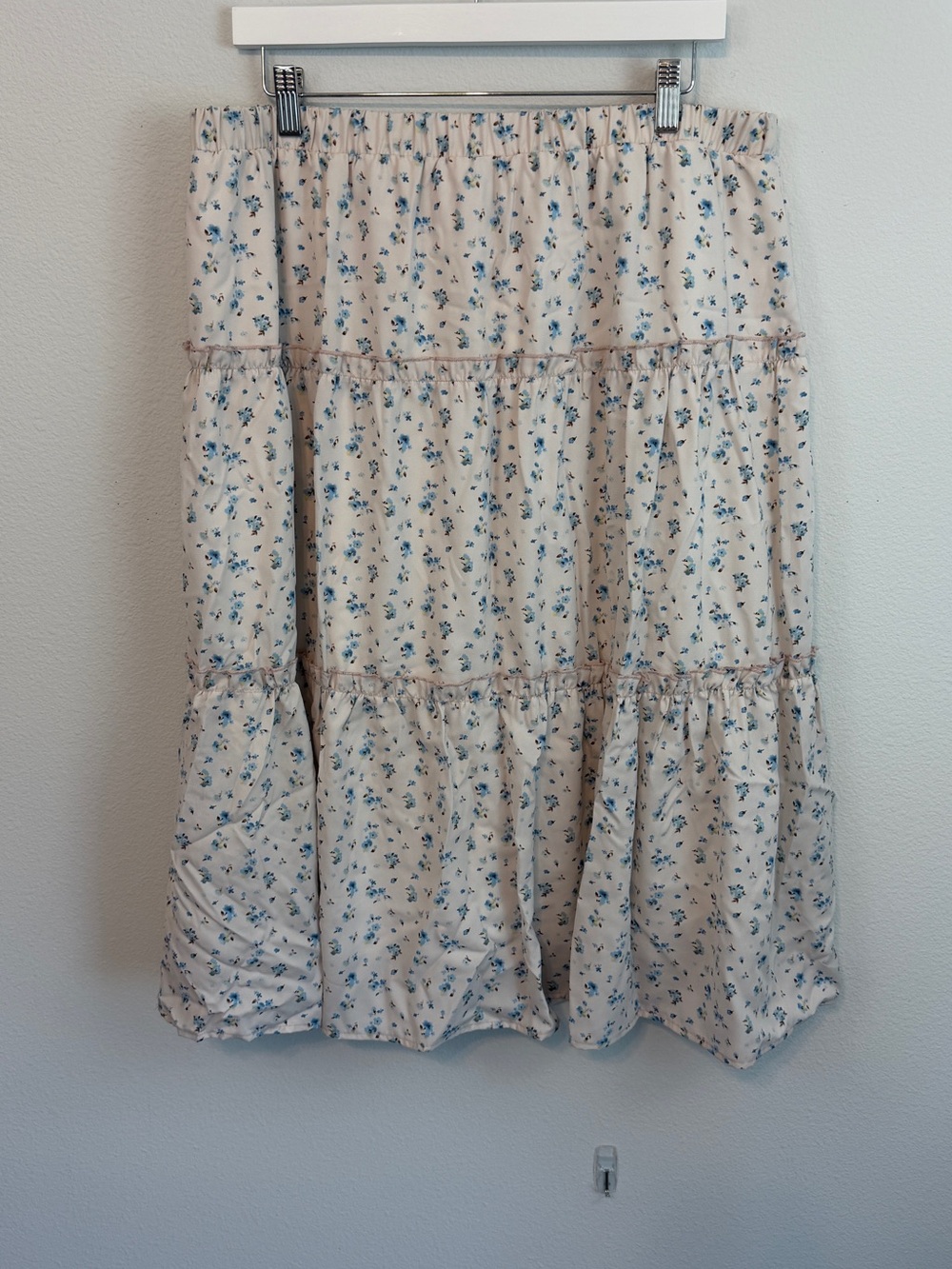 Kaileigh Cream Midi Tiered Skirt with Blue Floral Print